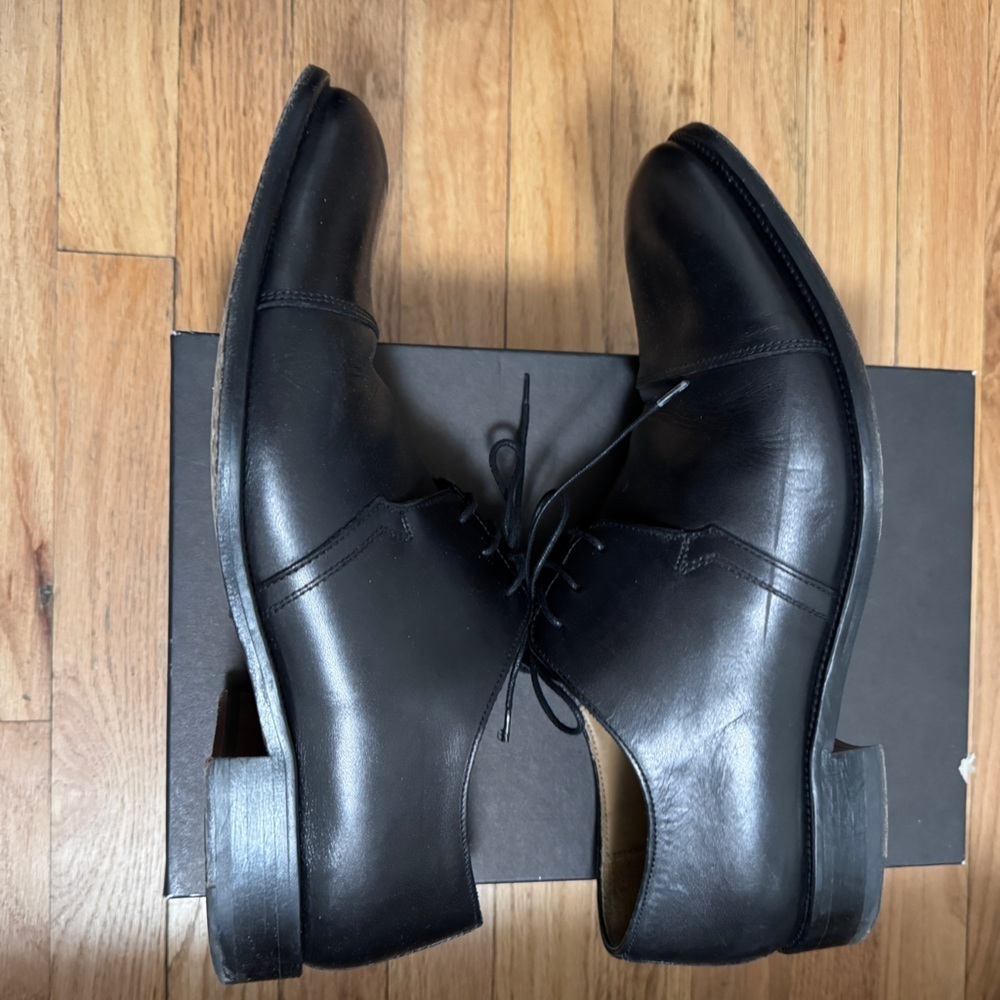 Barneys New York- Vero Cuoio Man’s Black Shoes In Sz. 11.5
